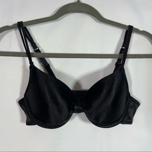 Delicates Bra, Size 34A. In excellent condition!